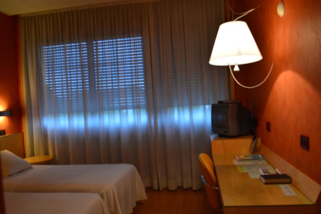 Hotel Alexandra Турин Экстерьер фото